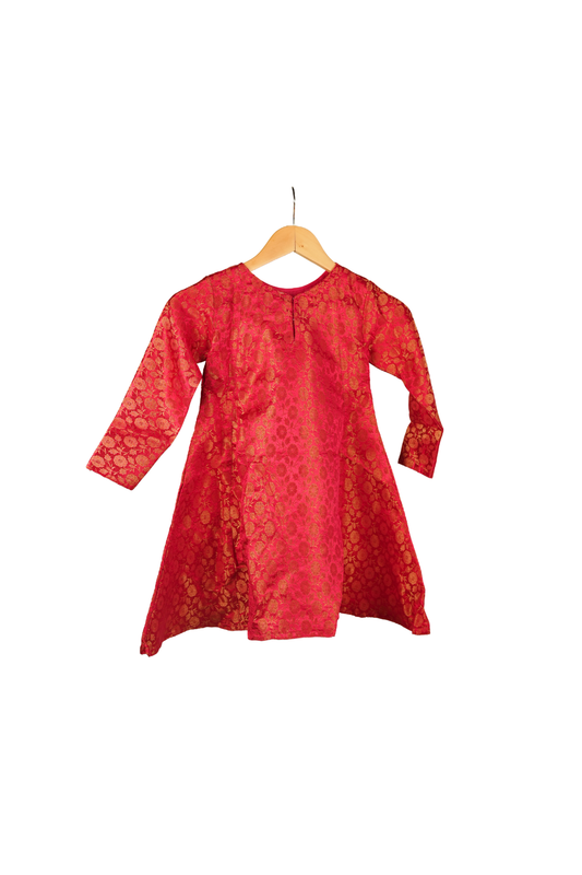 Ameyru pink Floral Brocade Silk Kurta